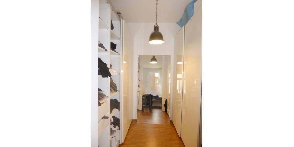 Etagenwohnung Fürth Innenstadt - 2 Zimmer, 81 m&sup2;, 950&euro; | Angebot:26805439