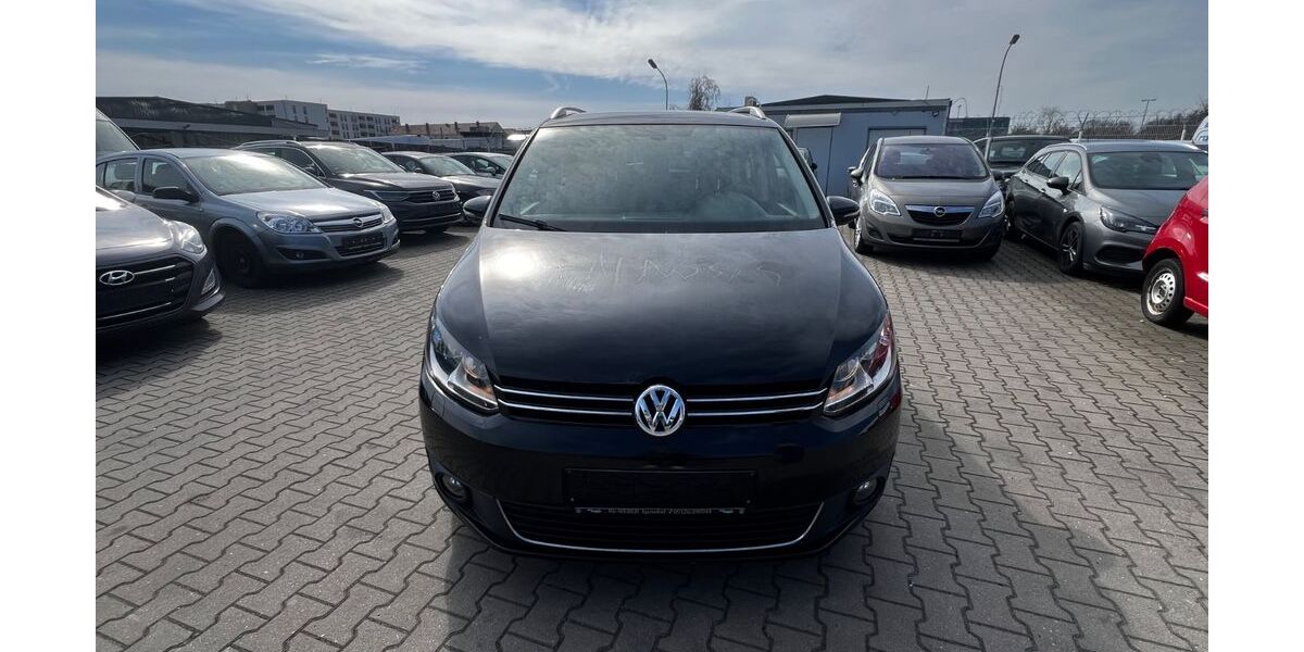 VW Touran 230.000 km 4.199 &euro; Nürnberg 90439