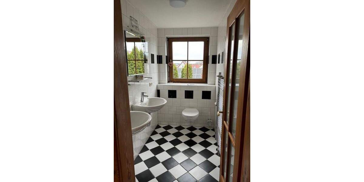 Einfamilienhaus Weisendorf - 5 Zimmer, 138 m&sup2;, 645.000&euro; | Angebot:25697292