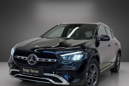 Mercedes-Benz GLA 180 21.087 km 35.489 &euro; Altdorf 90518