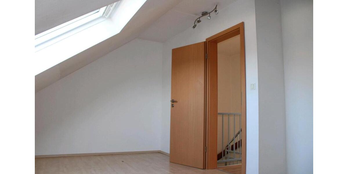 Reihenhaus Feucht - 6 Zimmer, 130 m&sup2;, 475.000&euro; | Angebot:25452853