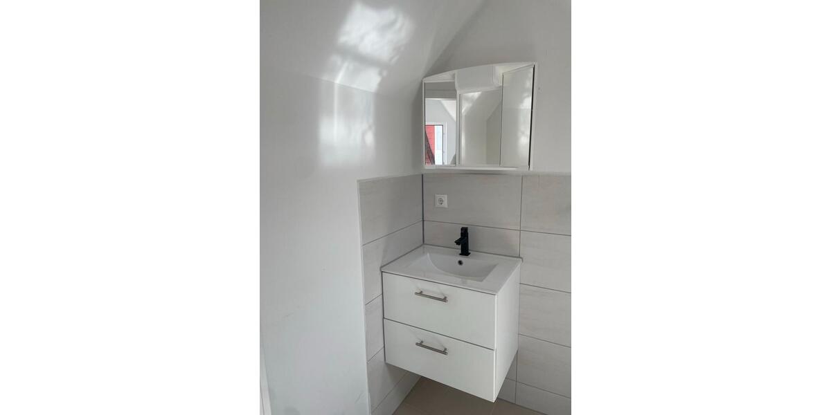 Dachgeschoßwohnung Buckenhof - 1 Zimmer, 20 m&sup2;, 620&euro; | Angebot:26614881