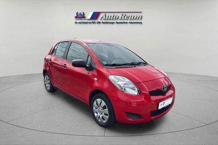 Toyota Yaris 174.000 km 2.990 &euro; Nürnberg 90431