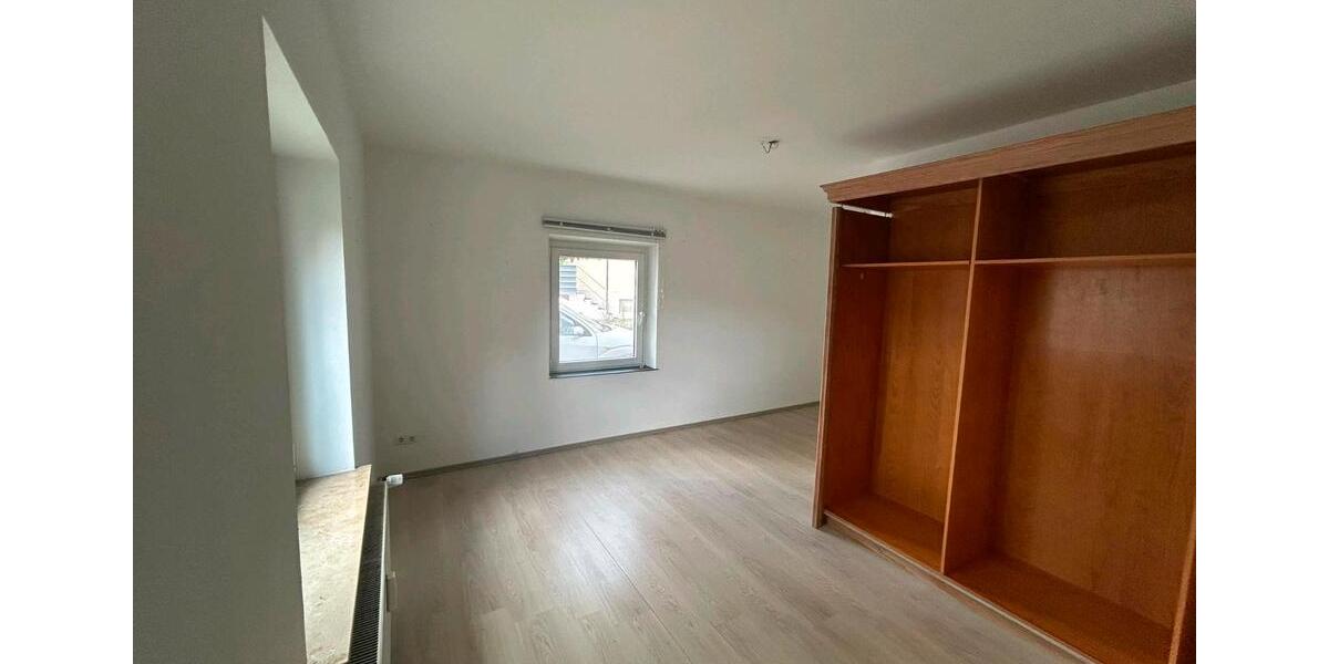 Erdgeschoßwohnung Cadolzburg - 3 Zimmer, 73 m&sup2;, 210.000&euro; | Angebot:27224647