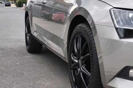 Skoda Superb 128.600 km 18.100 &euro; Langenzenn 90579