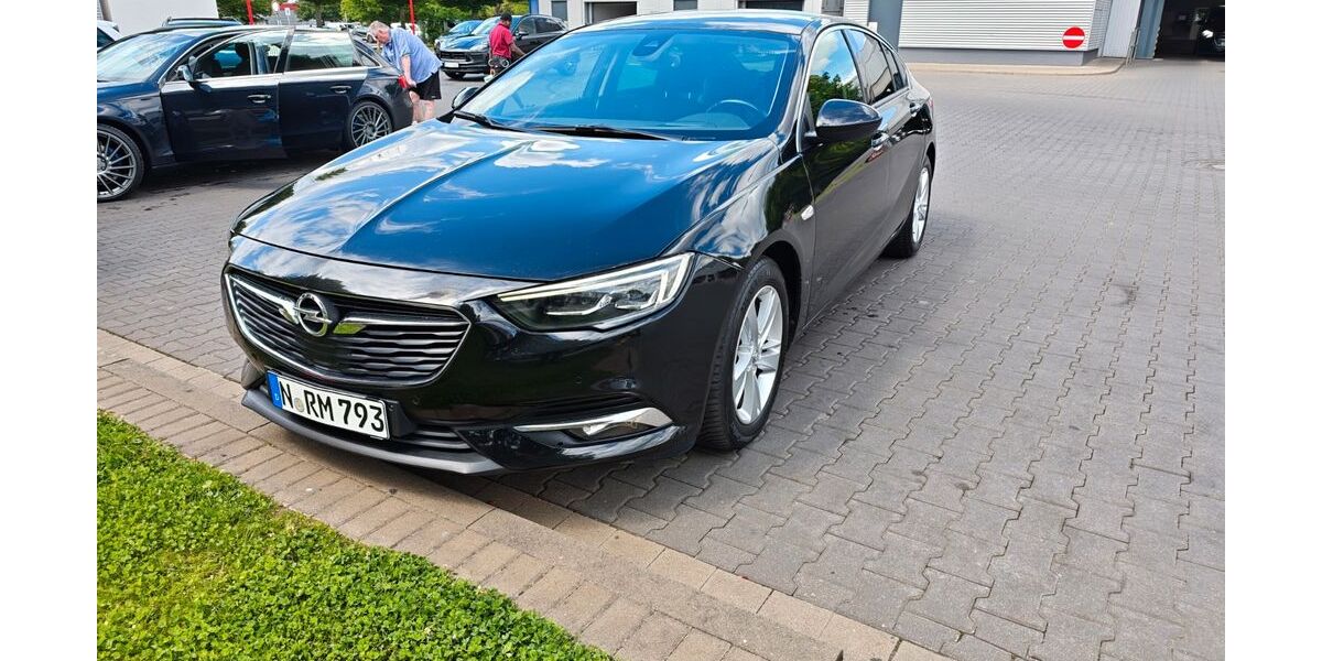 Opel Insignia 220.000 km 9.900 &euro; Nürnberg 90441