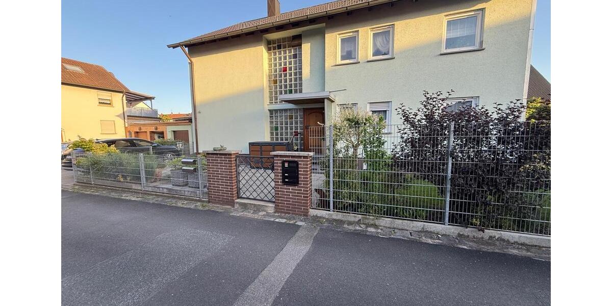 Einfamilienhaus Fürth Bislohe - 8 Zimmer, 184 m&sup2;, 860.000&euro; | Angebot:26750609