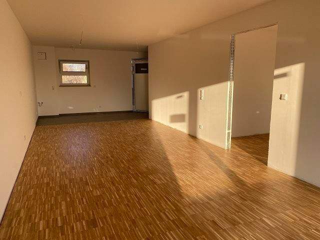 Etagenwohnung Nürnberg Hasenbuck - 2 Zimmer, 69 m&sup2;, 1.020&euro; | Angebot:25661486