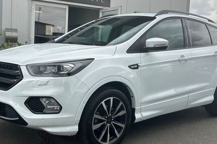 Ford Kuga 13.550 km 17.470 &euro; Fürth 90763