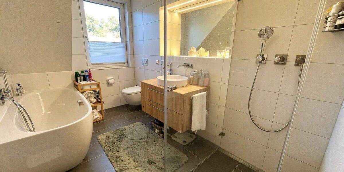 Doppelhaushälfte Erlangen Dechsendorf - 5 Zimmer, 133 m&sup2;, 950.000&euro; | Angebot:25662158
