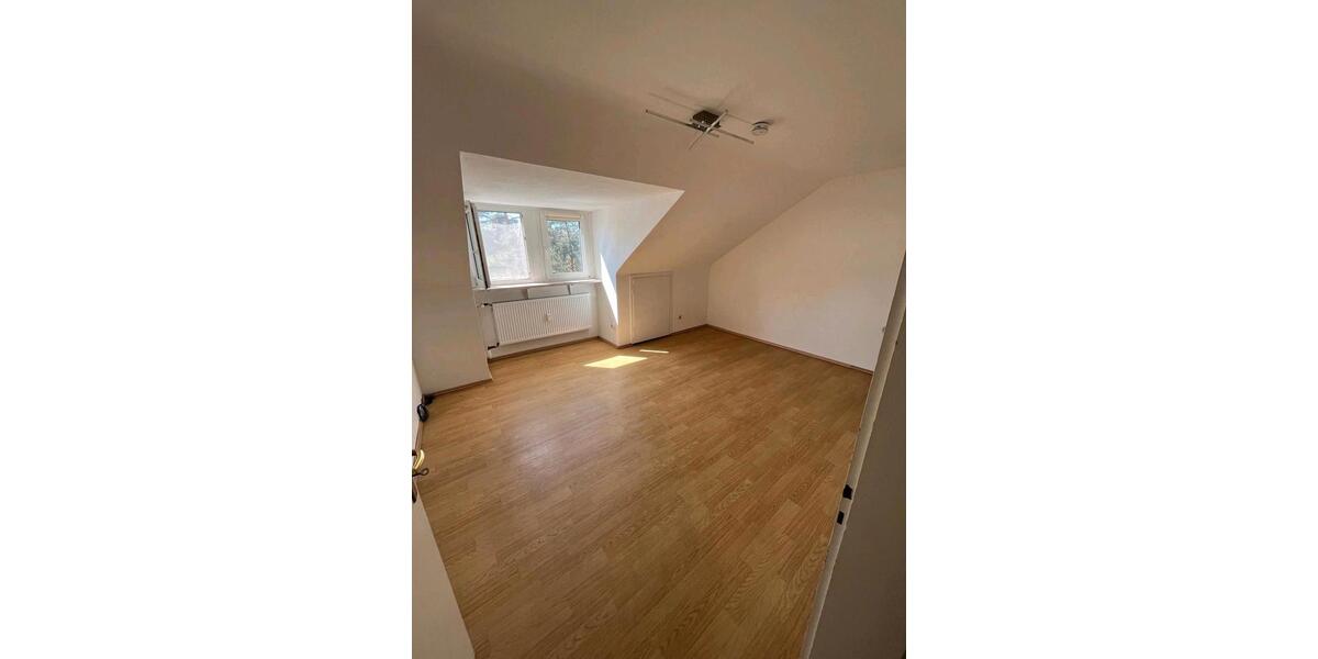 Dachgeschoßwohnung Erlangen Bruck - 2 Zimmer, 50 m&sup2;, 400&euro; | Angebot:26516743