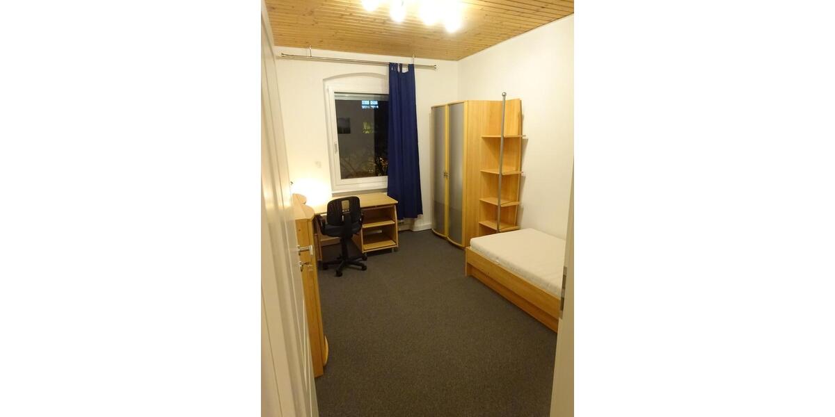 Etagenwohnung Nürnberg Gleißhammer - 3 Zimmer, 78 m&sup2;, 490&euro; | Angebot:25852505