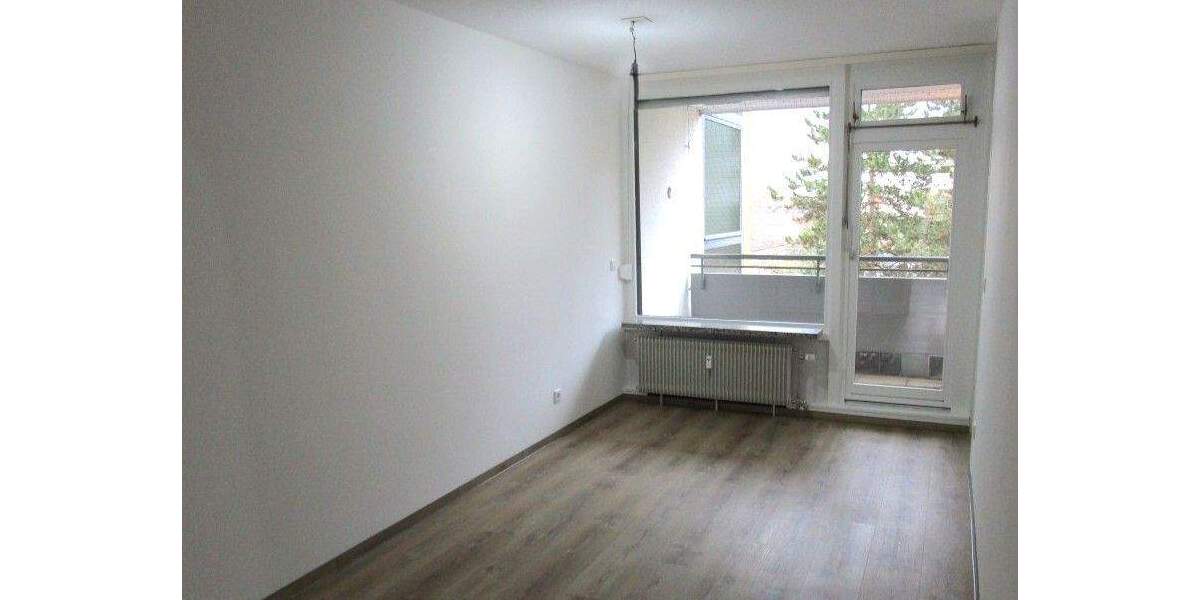 Etagenwohnung Nürnberg Großreuth b Schweinau - 3 Zimmer, 92 m&sup2;, 1.020&euro; | Angebot:25778206