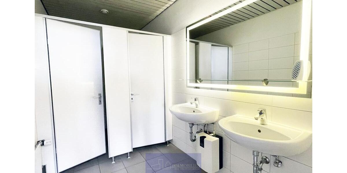 Gewerbeobjekt Erlangen Bruck - 9&euro; | Angebot:26256200