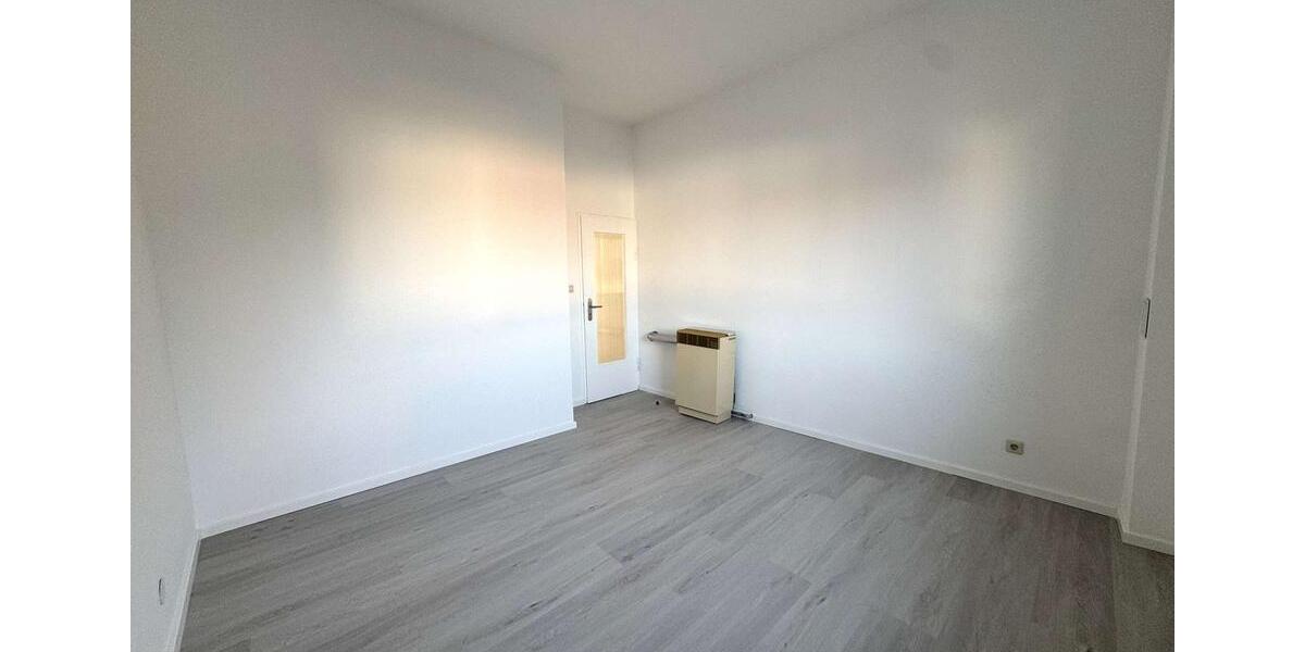 Etagenwohnung Fürth Südstadt - 3 Zimmer, 81 m&sup2;, 880&euro; | Angebot:26491412