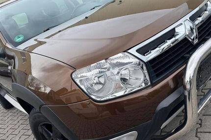 Dacia Duster 94.000 km 7.988 &euro; Schwabach 91126