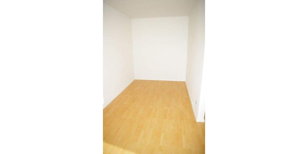 Etagenwohnung Nürnberg St Johannis - 3 Zimmer, 91 m&sup2;, 1.150&euro; | Angebot:25665175