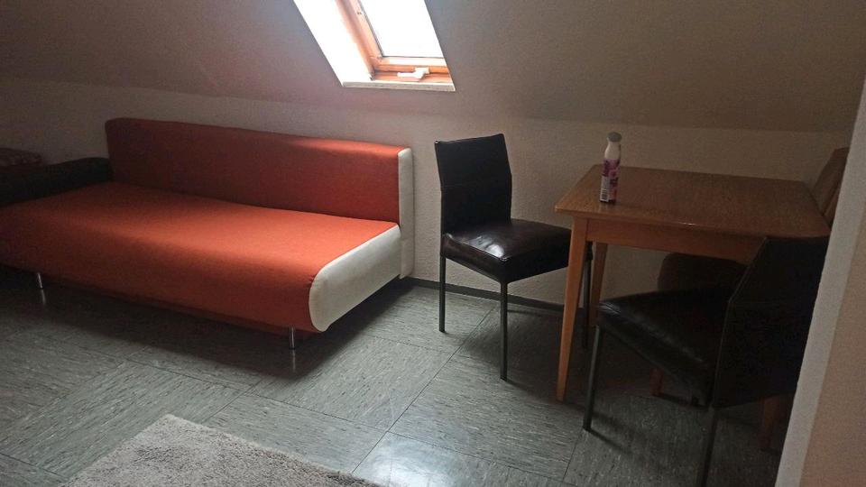 Etagenwohnung Nürnberg Katzwang - 1 Zimmer, 25 m&sup2;, 280&euro; | Angebot:25376405