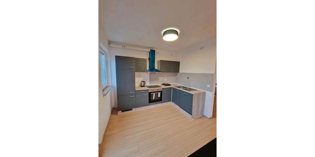 Dachgeschoßwohnung Erlangen Bruck - 3.5 Zimmer, 120 m&sup2;, 1.450&euro; | Angebot:25107077