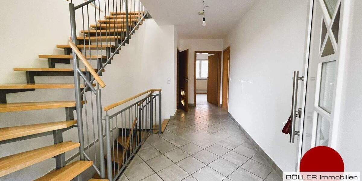 Einfamilienhaus Nürnberg Röthenbach b Schweinau - 5 Zimmer, 146 m&sup2;, 2.250&euro; | Angebot:25779846