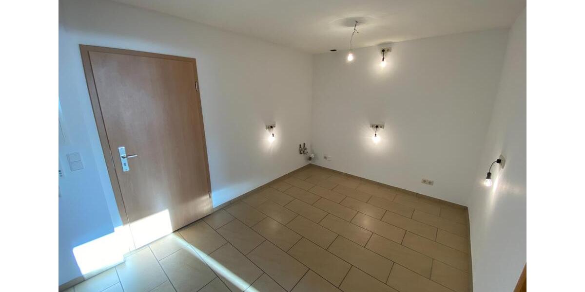 Etagenwohnung Heroldsberg - 3 Zimmer, 94 m&sup2;, 990&euro; | Angebot:25185442