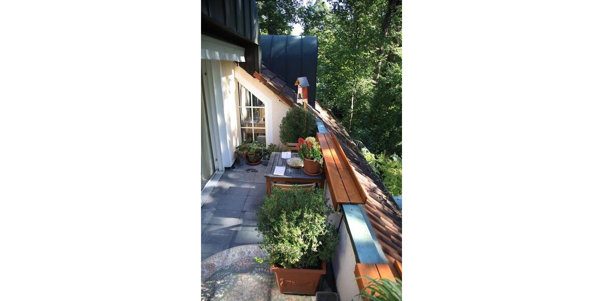 Dachgeschoßwohnung Buckenhof - 3 Zimmer, 113 m&sup2;, 1.950&euro; | Angebot:25883149