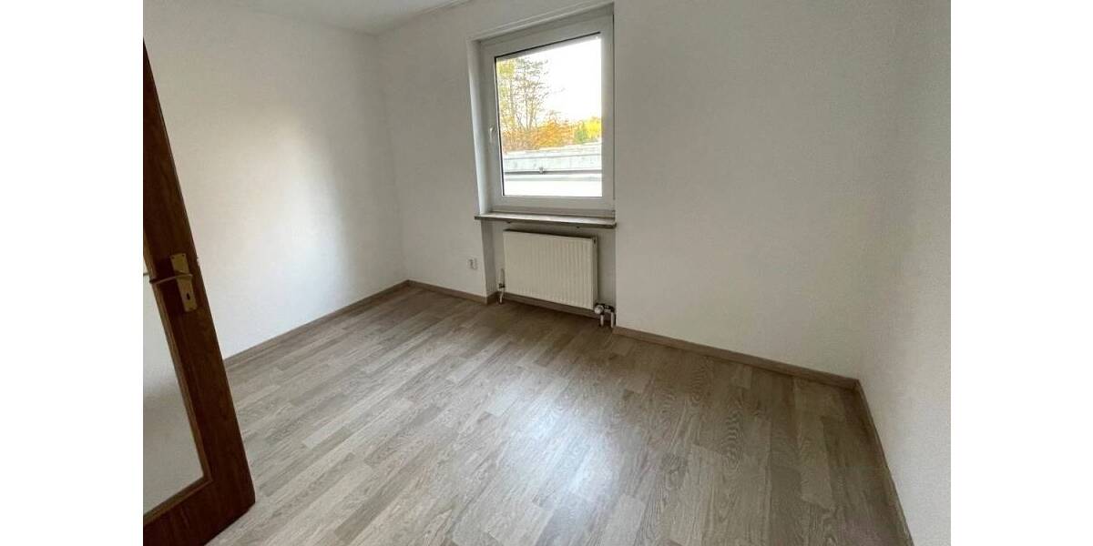 Etagenwohnung Nürnberg Langwasser - 4 Zimmer, 95 m&sup2;, 345.000&euro; | Angebot:26643639