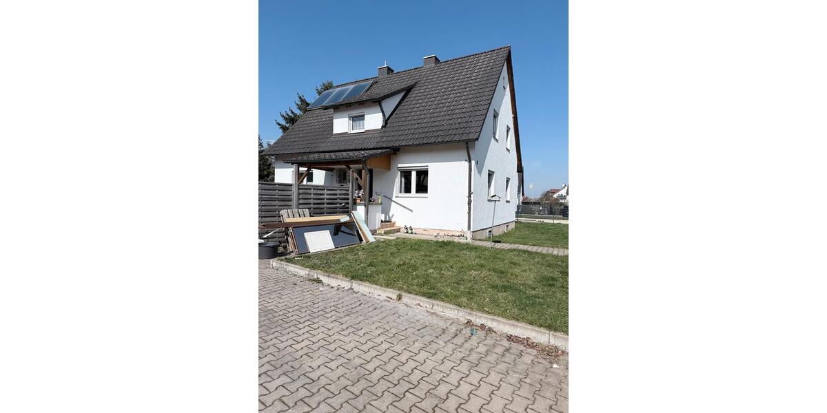Einfamilienhaus Forchheim - 5.5 Zimmer, 140 m&sup2;, 1.600&euro; | Angebot:25831965