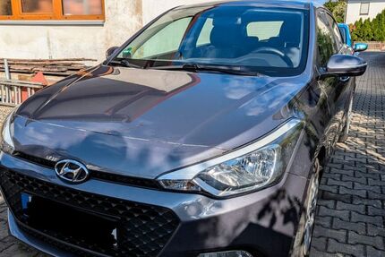 Hyundai i20 105.000 km 7.300 &euro; Veitsbronn 90587