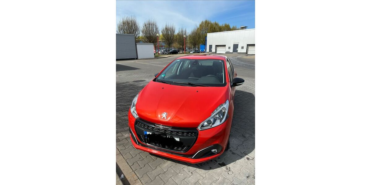 Peugeot 208 28.500 km 7.000 &euro; Nürnberg 90408
