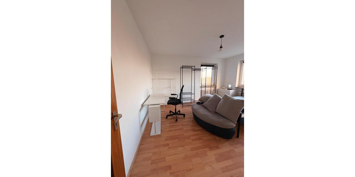Einfamilienhaus Erlangen Alterlangen - 1 Zimmer, 32 m&sup2;, 750&euro; | Angebot:25791491