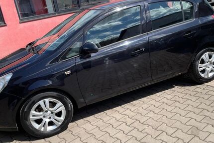 Opel Corsa 164.000 km 2.599 &euro; Forchheim 91301