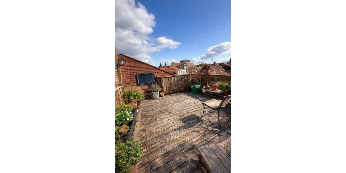 Etagenwohnung Erlangen Innenstadt - 4 Zimmer, 151 m&sup2;, 1.820&euro; | Angebot:25941327