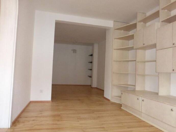 Etagenwohnung Nürnberg Lorenz - 3 Zimmer, 127 m&sup2;, 850&euro; | Angebot:25695941