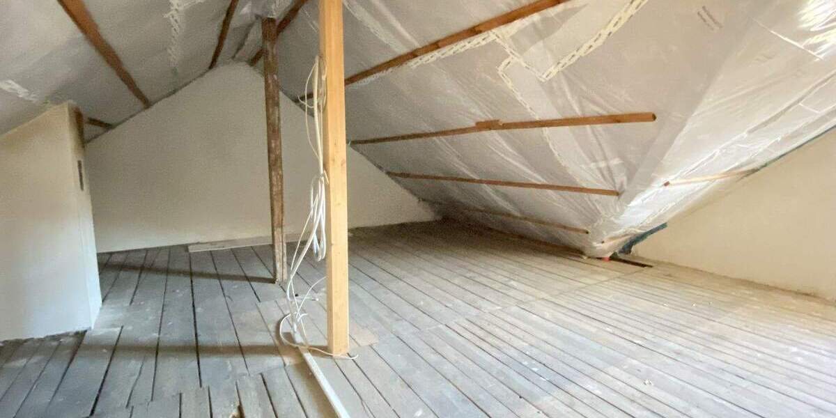 Etagenwohnung Zirndorf - 4 Zimmer, 120 m&sup2;, 399.000&euro; | Angebot:25671026