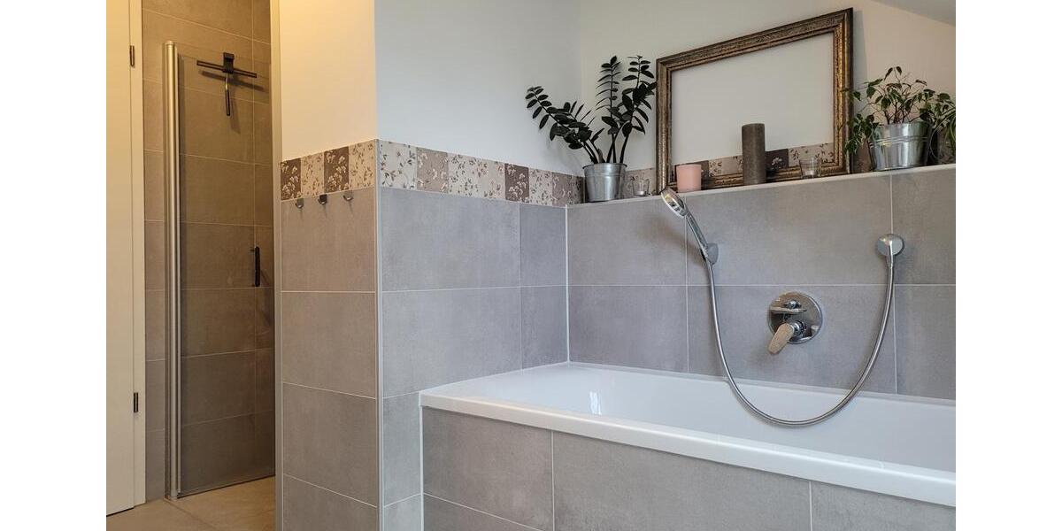 Dachgeschoßwohnung Zirndorf - 4 Zimmer, 146 m&sup2;, 680.000&euro; | Angebot:25844497