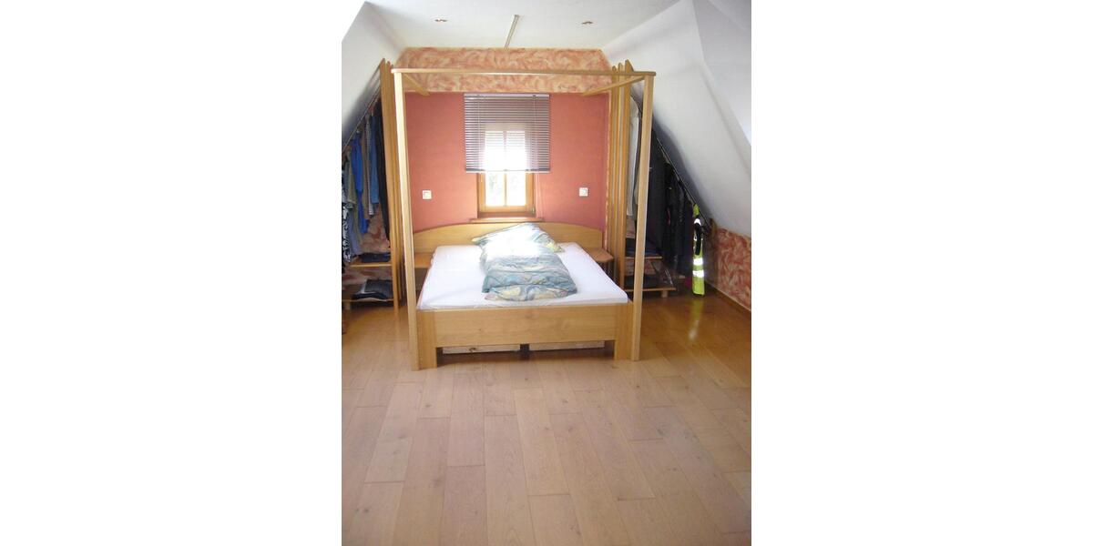 Einfamilienhaus Abenberg - 2 Zimmer, 80 m&sup2;, 800&euro; | Angebot:26527518