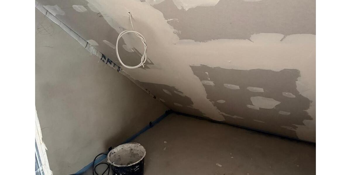 Dachgeschoßwohnung Simmelsdorf - 4.5 Zimmer, 80 m&sup2;, 240.000&euro; | Angebot:25902273