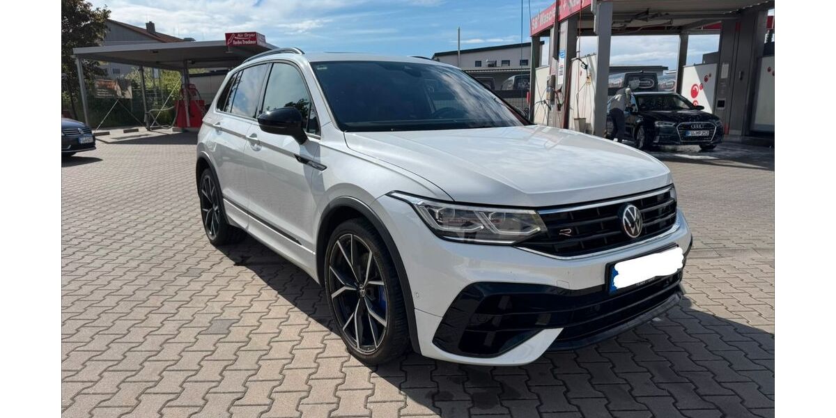 VW Tiguan 48.000 km 40.900 &euro; Fürth 90765