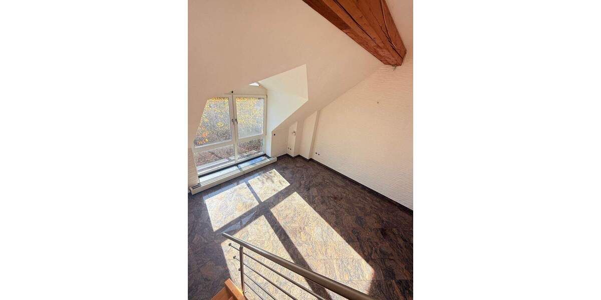 Etagenwohnung Fürth Dambach - 3 Zimmer, 170 m&sup2;, 1.790&euro; | Angebot:25663612