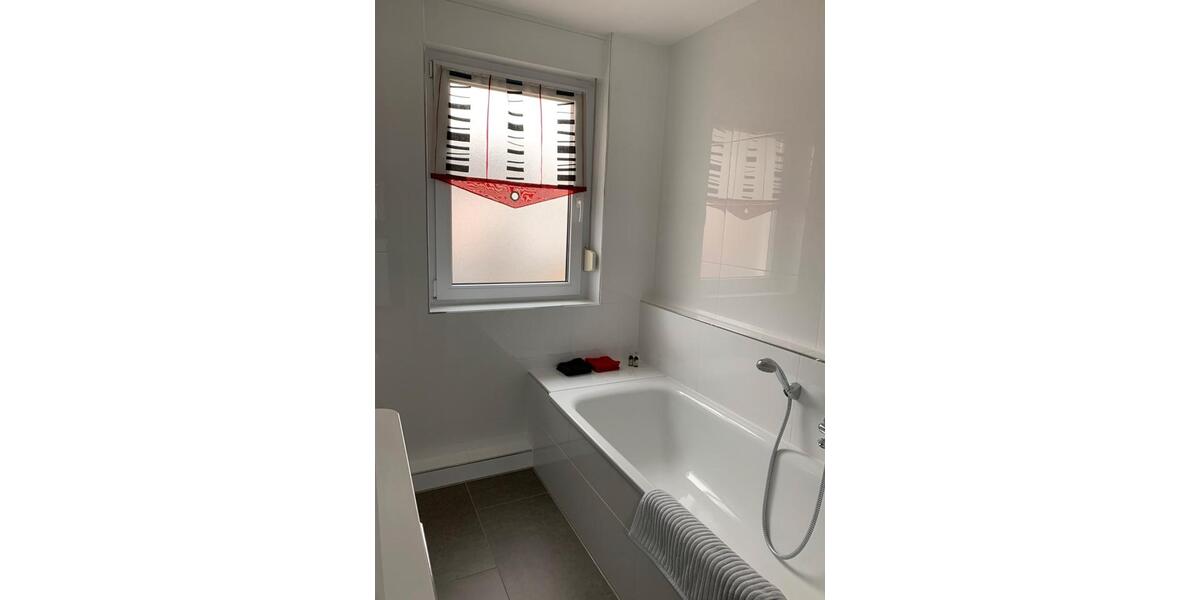 Etagenwohnung Nürnberg Gibitzenhof - 3 Zimmer, 90 m&sup2;, 1.300&euro; | Angebot:25978815