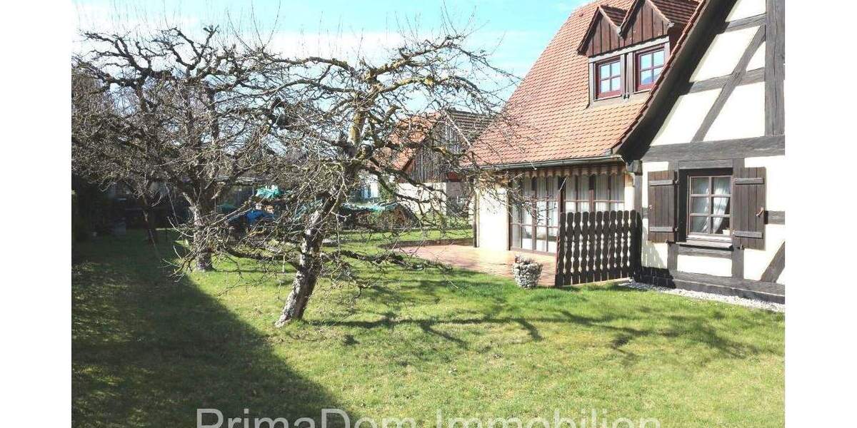 Mehrfamilienhaus, Wohnhaus Nürnberg Kornburg - 7 Zimmer, 202 m&sup2;, 690.000&euro; | Angebot:25815715
