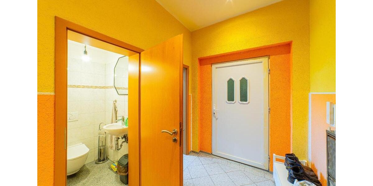 Etagenwohnung Nürnberg Falkenheim - 5 Zimmer, 140 m&sup2;, 1.650&euro; | Angebot:25755043