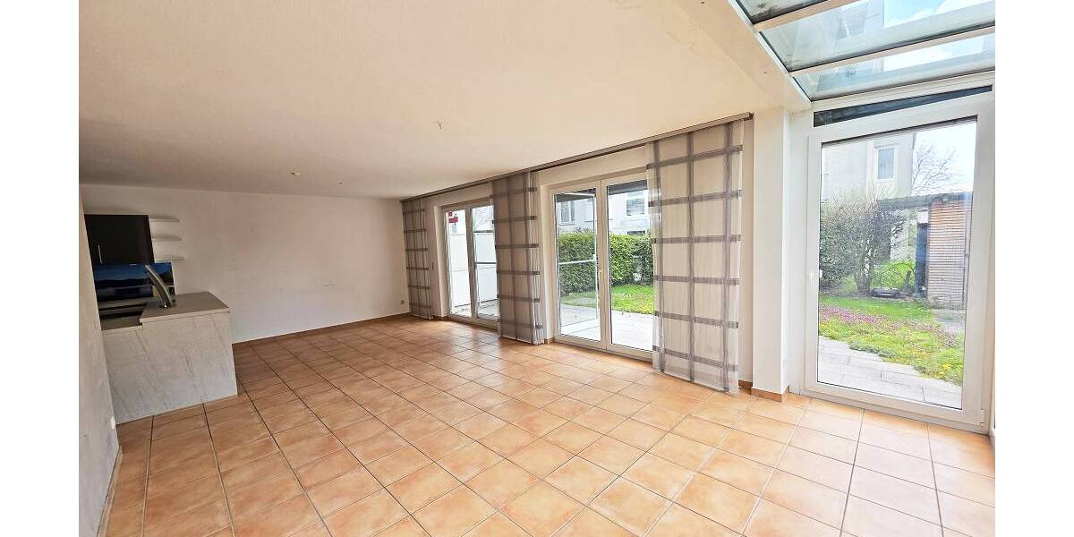 Terrassenwohnung Fürth Burgfarrnbach - 4 Zimmer, 101 m&sup2;, 386.500&euro; | Angebot:26400725