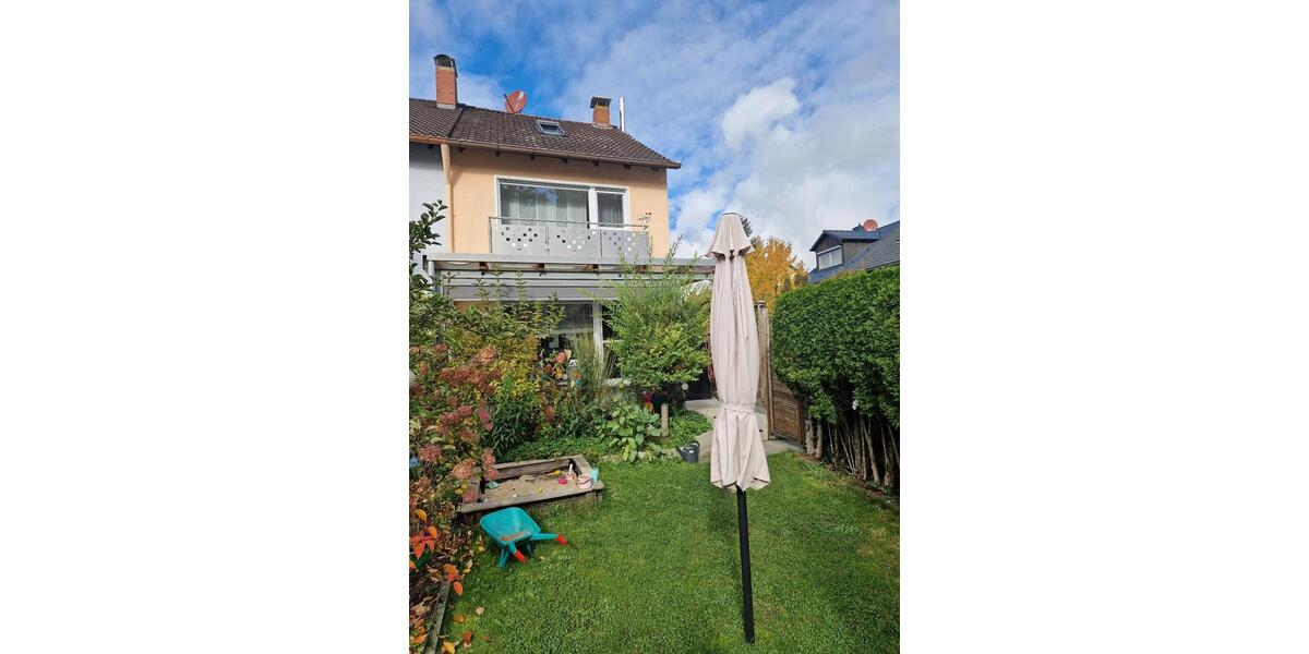 Reihenhaus Schwabach - 4.5 Zimmer, 100 m&sup2;, 465.000&euro; | Angebot:25376318