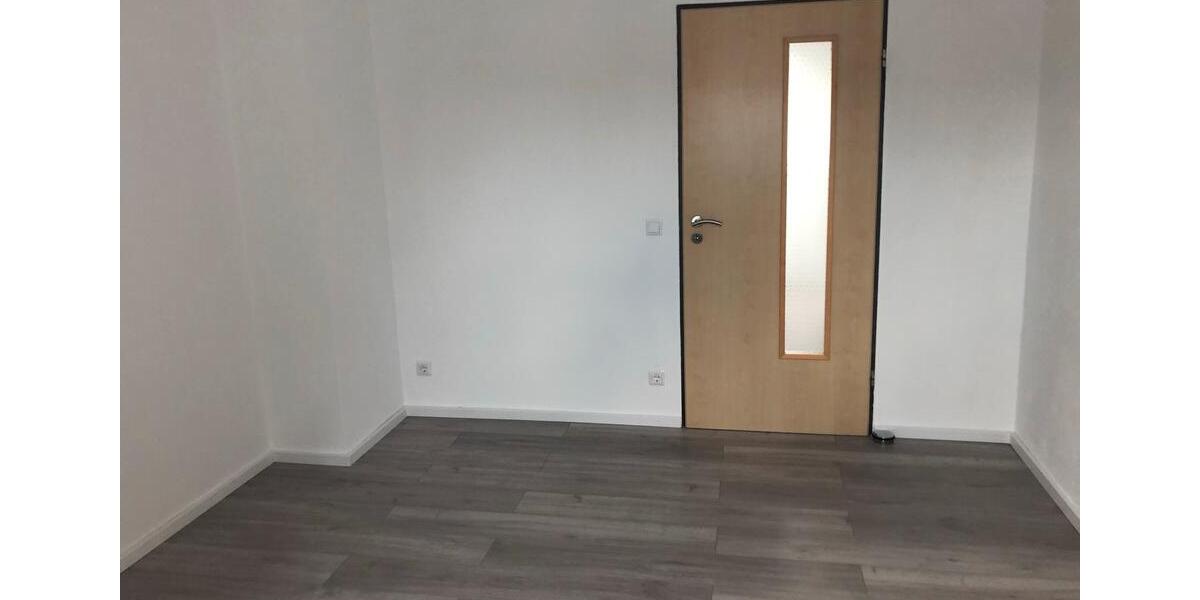 Dachgeschoßwohnung Oberasbach - 3 Zimmer, 60 m&sup2;, 224.900&euro; | Angebot:25404687