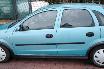 Opel Corsa 170.500 km 1.700 &euro; Langenzenn 90579