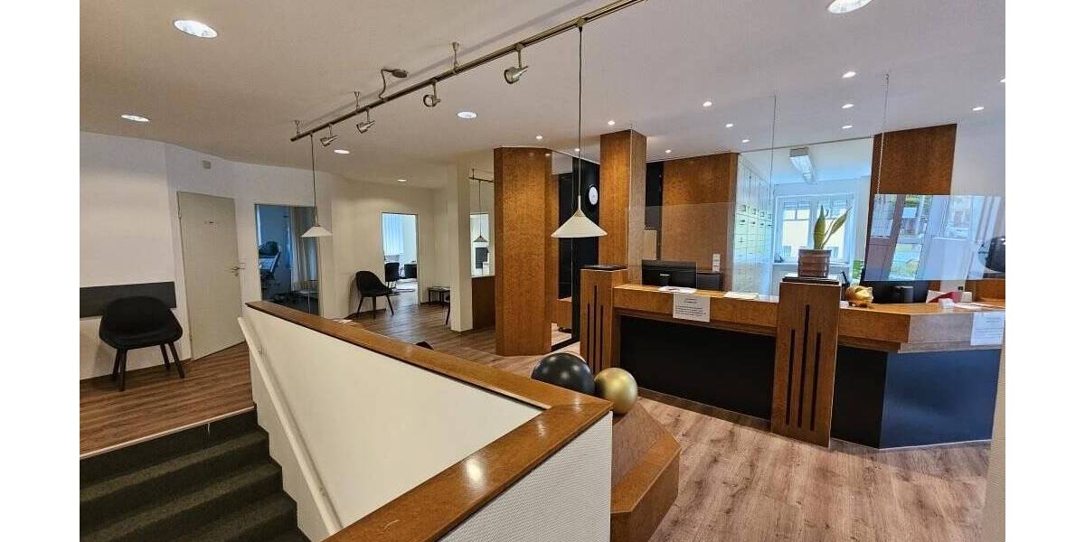 Gewerbeobjekt Erlangen Erlangen-Ost - 6 Zimmer, 249 m&sup2;, 3.750&euro; | Angebot:25734627