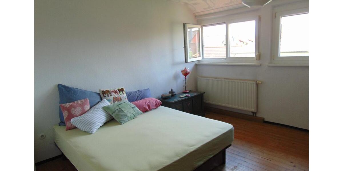 Einfamilienhaus Heßdorf - 5 Zimmer, 255 m&sup2;, 620.000&euro; | Angebot:25395539