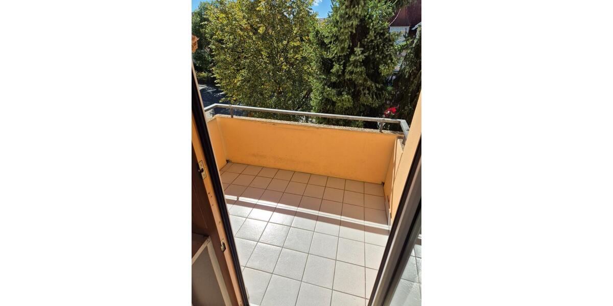 Etagenwohnung Cadolzburg - 3 Zimmer, 85 m&sup2;, 895&euro; | Angebot:25390349